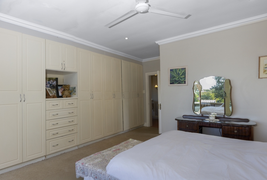 5 Bedroom Property for Sale in Kleinemonde Eastern Cape